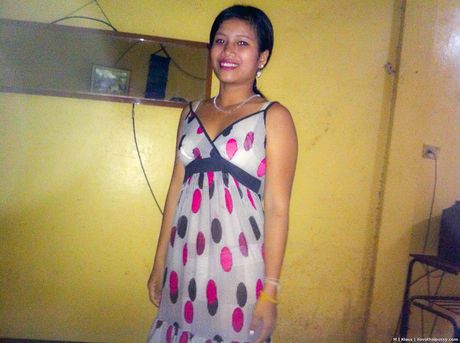 Short time sex in dirty room for 19 yr old Thai gogo girl M