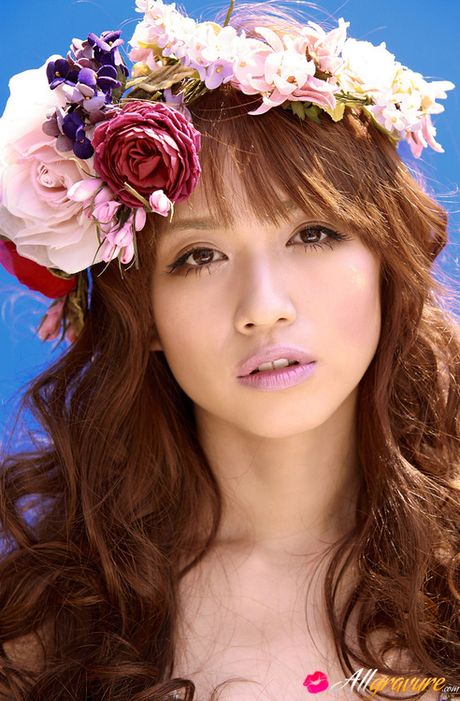 Maomi Yuuki Asian is wild creature with sexy legs and hot cans