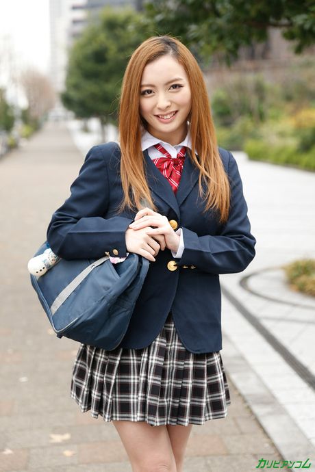 Kanna Sakuno If My Girlfriend Is Kana Sakino: Hot Spring Dating in Valentine Day