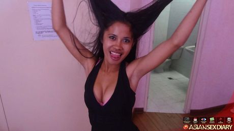 Skinny Asian teen Daisy reveals her tiny tits and toys her pussy