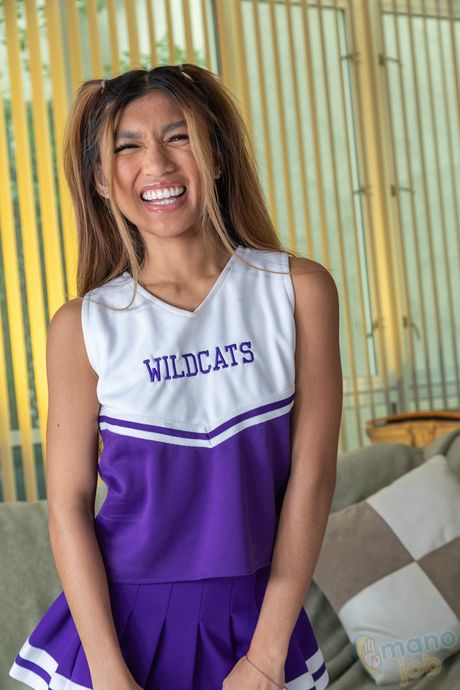 Asian cheerleader Clara Trinity gets her feet worshiped and her pussy fucked