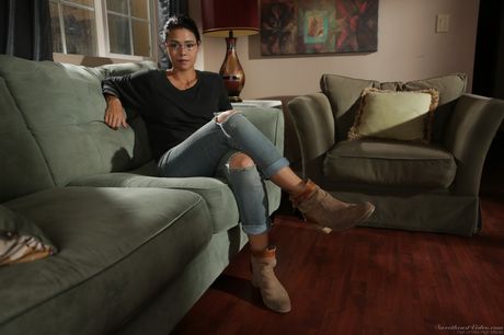 Delightful american milf Dana Vespoli in nasty foot fetish