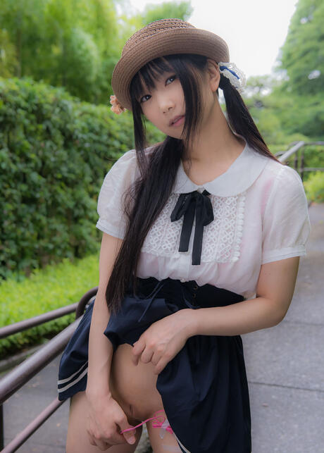 Asian Mini Skirt Pics